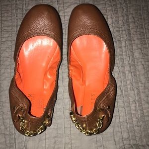 Lauren Ralph Lauren brown barb gold chain flats